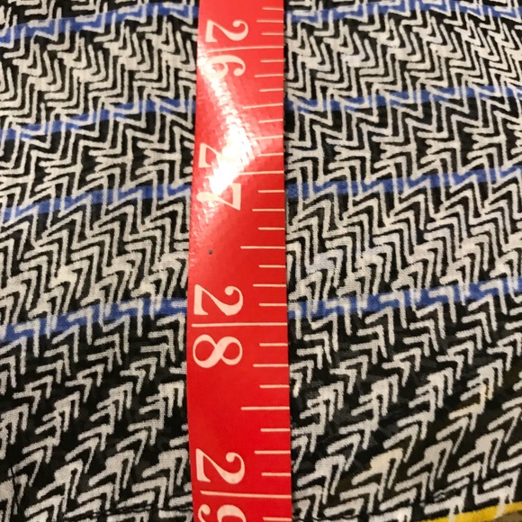 Top - Picture 4 of 8